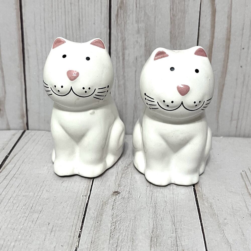 Vintage 80's White Cats Salt & Pepper Shaker Set Ceramic